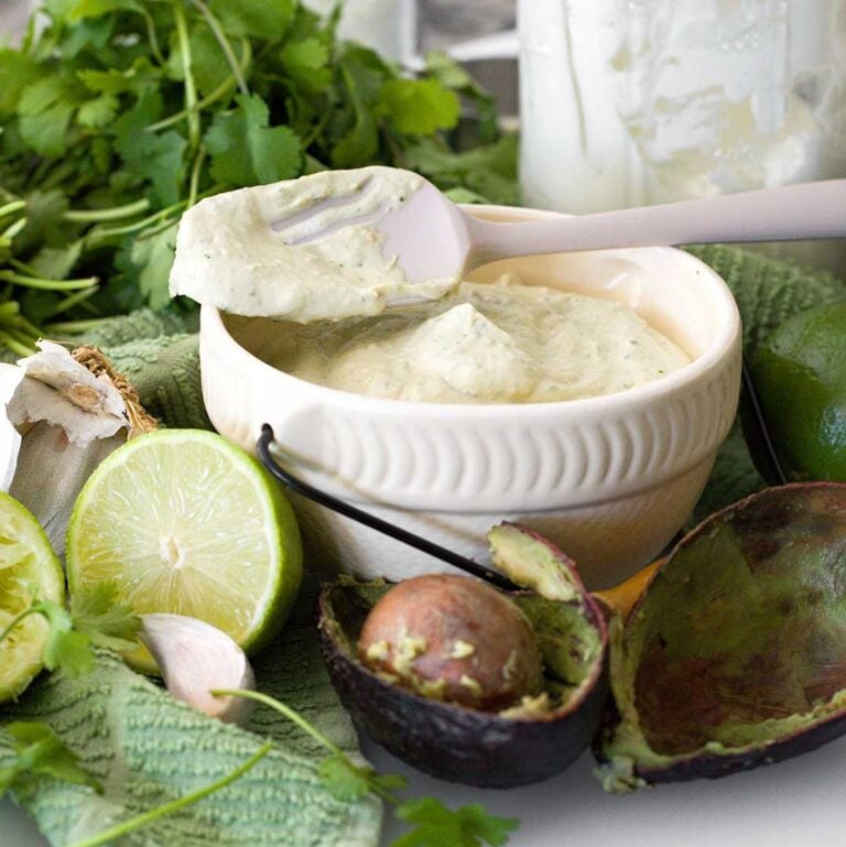bowl of garlic avocado dip made by Nicole Bonilla