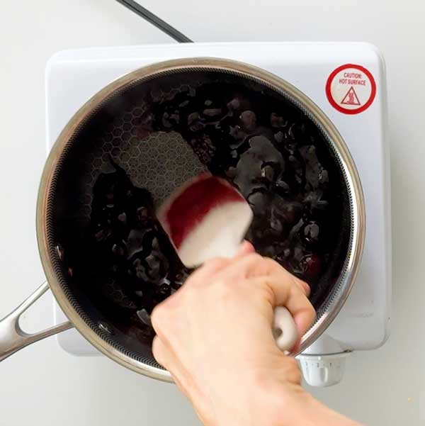 The sauce is thick enough to spread with a spatula.